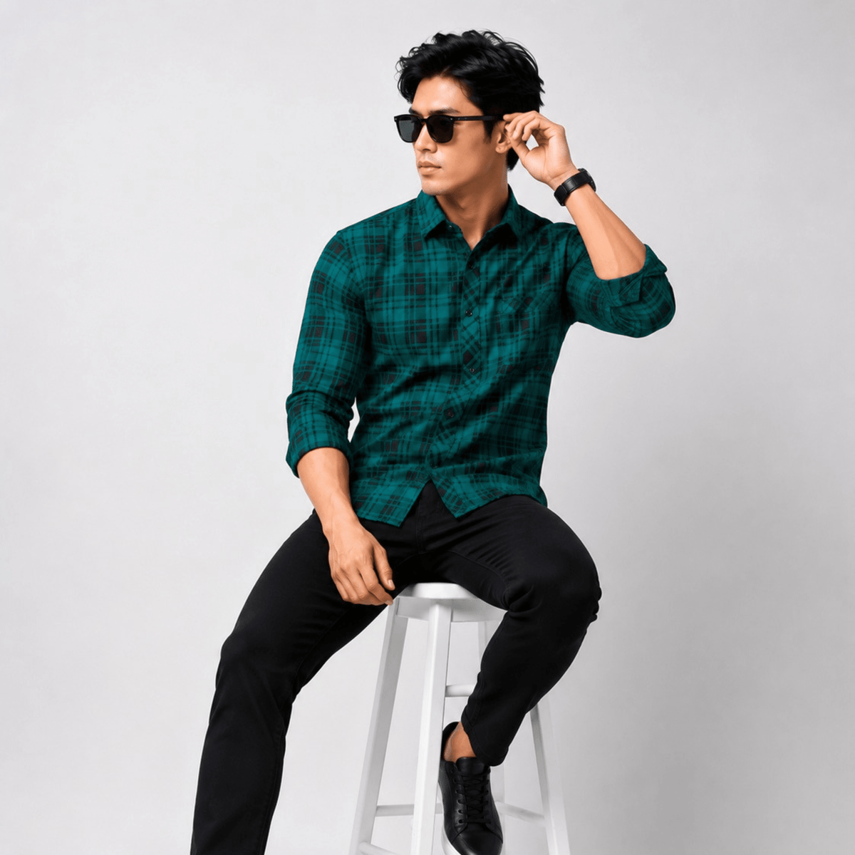 Men's Green & Black Plaid Casual Regular Fit Shirt - GarmentGlobe Style View 5